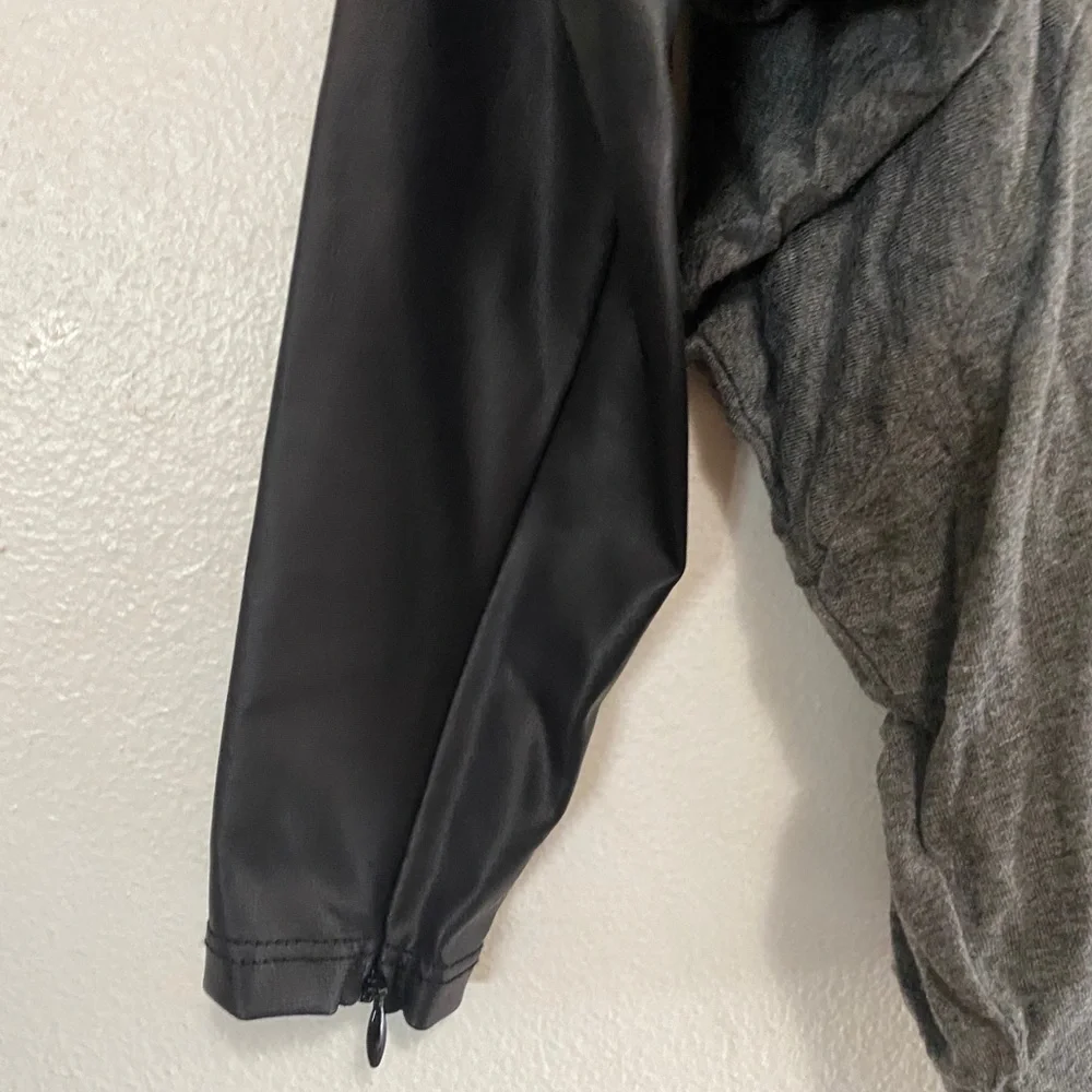 Bebe Faux Leather Sleeve Dolman Top – Gray – Size S